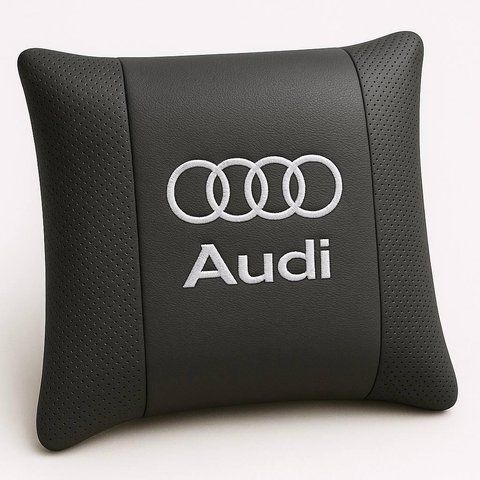 Подушка в авто з вишитим логотипом 35&times;35 Audi P02-107268218 фото